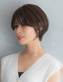 白髪ぼかしハイライト×ショート