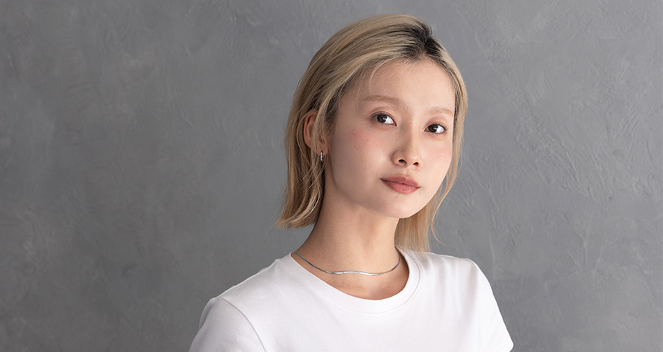 ナチュラルストレートショート