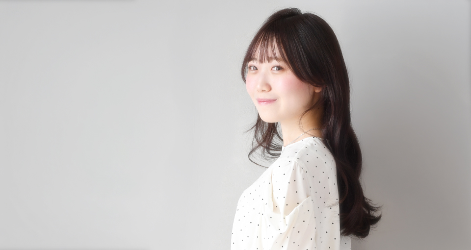 ツヤ髪ゆる巻きロング