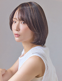 立体感ハイライトショートボブ